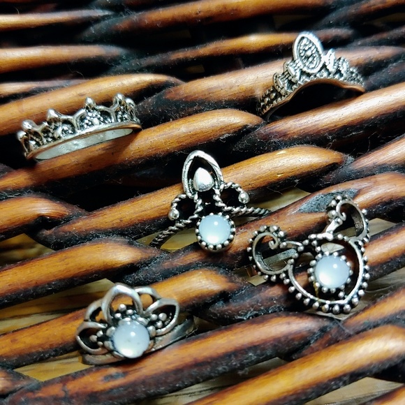 💛 LAST SET! 5-pc Princess Midi Ring Set - Picture 4 of 7
